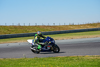 anglesey-no-limits-trackday;anglesey-photographs;anglesey-trackday-photographs;enduro-digital-images;event-digital-images;eventdigitalimages;no-limits-trackdays;peter-wileman-photography;racing-digital-images;trac-mon;trackday-digital-images;trackday-photos;ty-croes